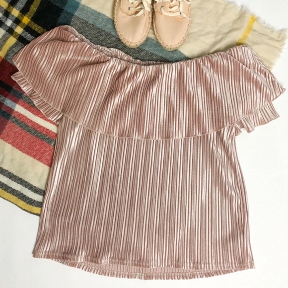 🎉CCO Anthro pleated off shoulder velvet blouse - Picture 3 of 6